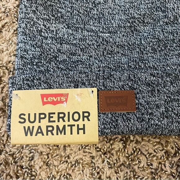 Levi’s All Season Comfy Leather Logo Patch Hero Beanie - Picture 6 of 9
